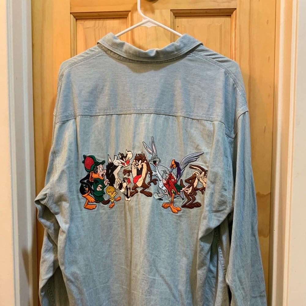 Vintage looney tunes button down